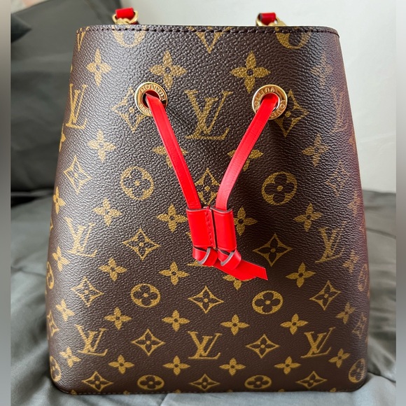 Louis Vuitton authenticated NéoNoé bucket purse - Picture 2 of 11